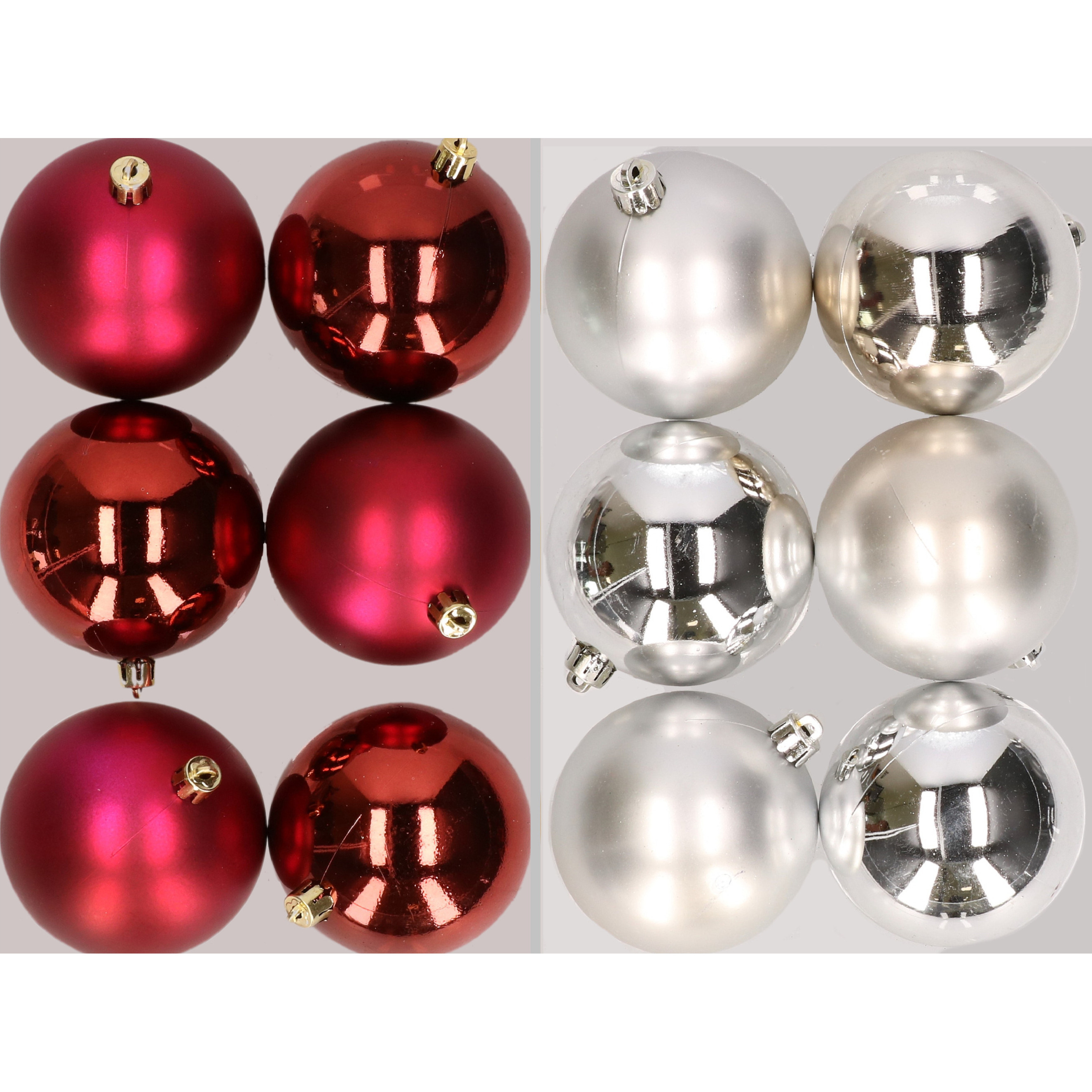 12x stuks kunststof kerstballen mix van donkerrood en zilver 8 cm