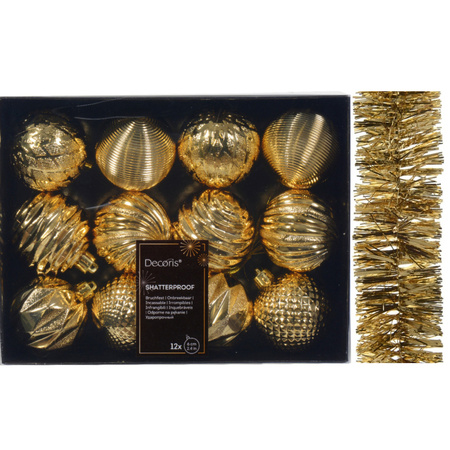 12x st gedecoreerde kerstballen 6 cm incl. folieslinger - goud - kunststof