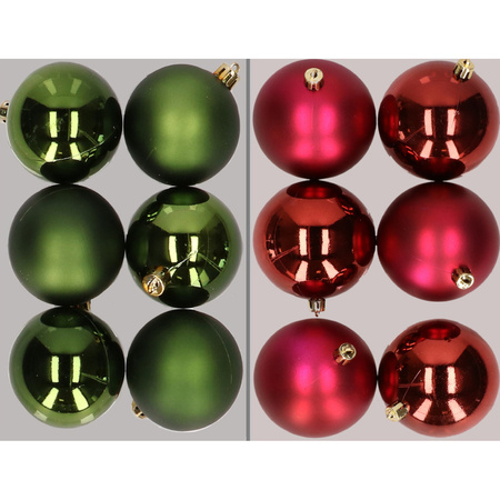 12x stuks kunststof kerstballen mix van donkergroen en donkerrood 8 cm