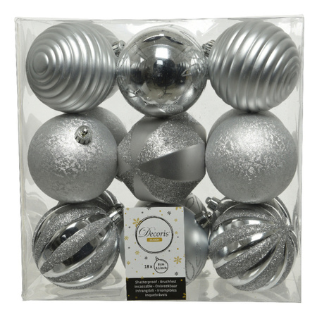 18x Plastic christmas baubles silver 8 cm mix