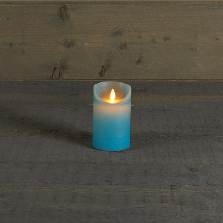 1x Aqua blauwe LED kaarsen / stompkaarsen met bewegende vlam 12,5 cm