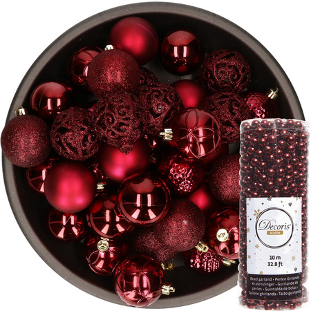 Plastic christmas baubles 6 cm incl. bead garland dark red