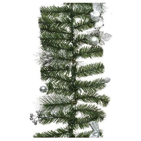 Groene kerst dennenslinger guirlande met zilveren versiering 180