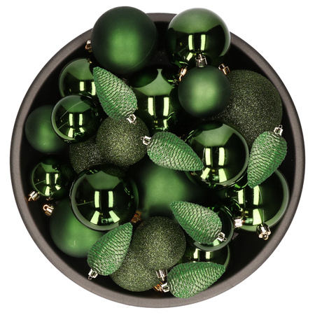 Kerstballen en dennenappels ornamenten - 32x st - donkergroen - kunststof - 6, 8 en 10 cm