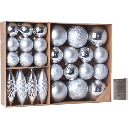 Kerstballen/ornamenten pakket 31x zilver kunststof mix incl. 50x ophanghaakjes