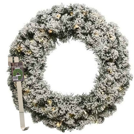 Kerstkrans 60 cm - groen met led - besneeuwd - met messing zilveren hanger/ophanghaak