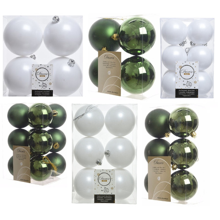 Kerstversiering kunststof kerstballen mix winter wit/donkergroen 6-8-10 cm pakket van 44x stuks