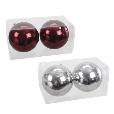Christmas decorations set 4x large plastic baubles in red and silver 15 cm