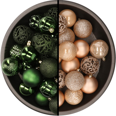 Kunststof kerstballen 74x stuks donkergroen en lichtbruin 6 cm