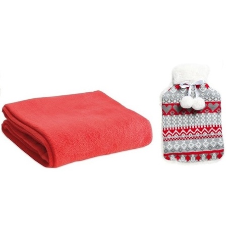Red heat jug with fleece blanket